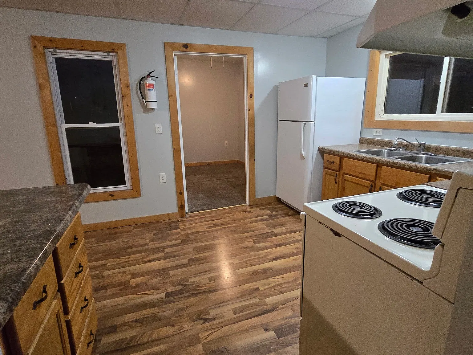 2 bed, 1000 sqft, $900 — Photo 3