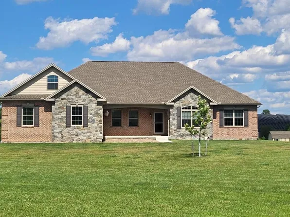 7654 Windmill Rd, Greencastle, PA 17225