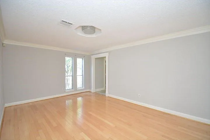 538 Longview Dr — Photo 21
