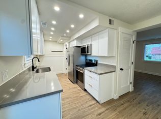 346 N 100 W APT 4, Centerville, UT 84014