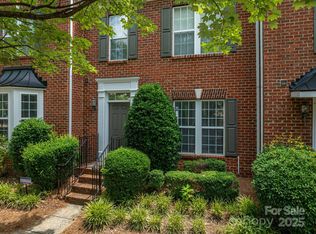 734 Naramore St, Davidson, NC 28036