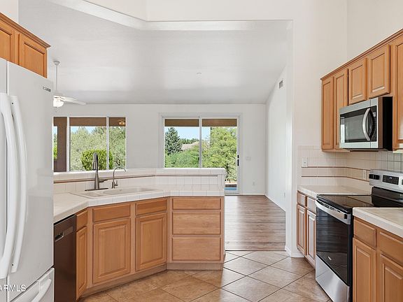 5th image of 2010 W DESERT WILLOW Drive