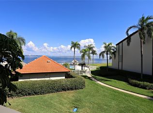 103 1st St E APT 113, Tierra Verde, FL 33715