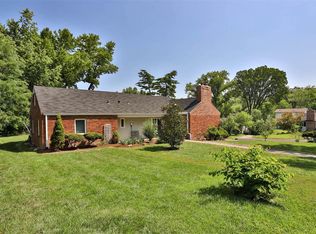 17 Glenhaven Dr, Saint Louis, MO 63122