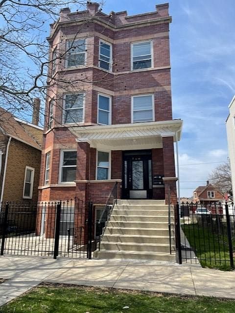 1st image of 2138 N Keeler Ave #2