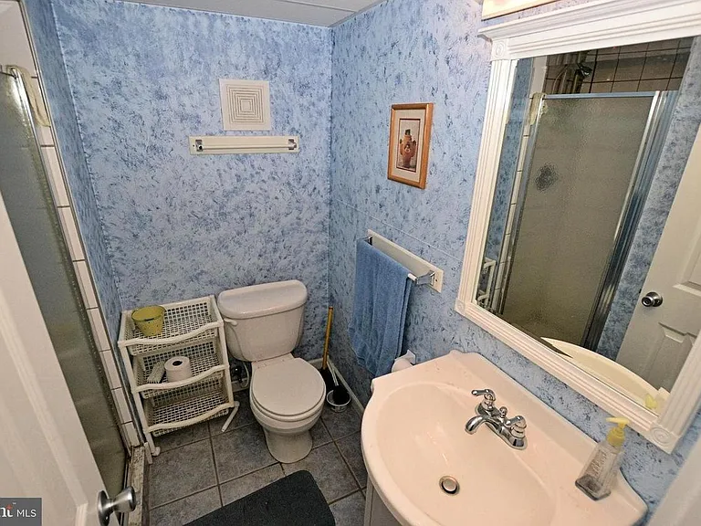 7602 Wellesley Dr — Photo 18