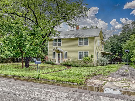 2nd image of 218 W LEONA ST