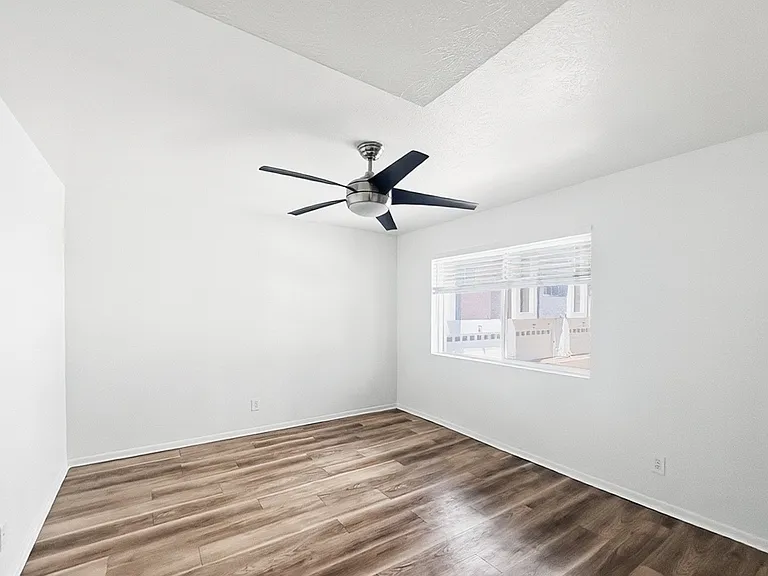 2417 E Campbell Ave #9B — Photo 17