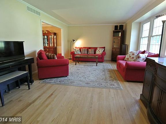 5th image of 512 Poplarwood Ct