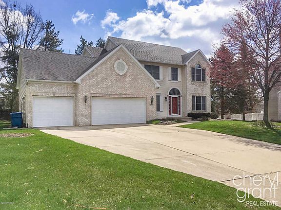 2nd image of 1084 Huckleberry Ln SE