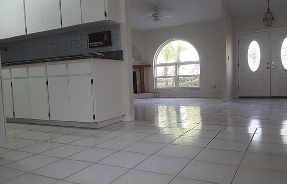 4th image of 1936 Spanish Oaks Dr S