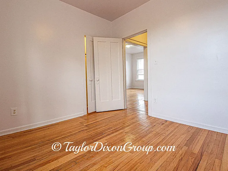514 E 70th St #3 — Photo 1