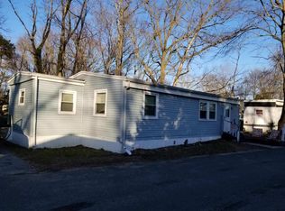 402 Pennsylvania Ave, Williamstown, NJ 08094
