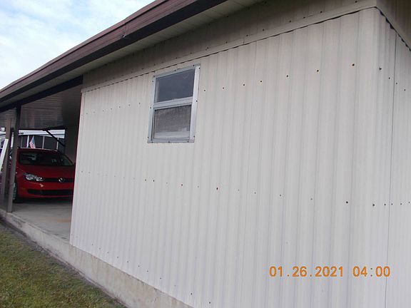 5th image of 450 Lisa St