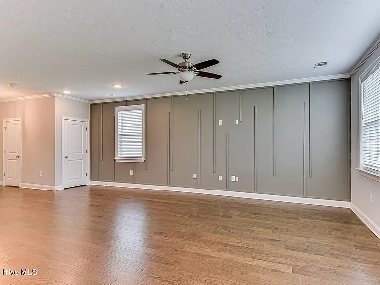 3153 Wayne Dr — Photo 15