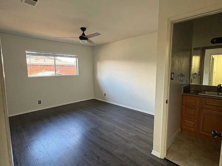 4128 Ravenwood Pl — Photo 16