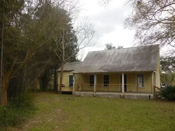 165 Sunday Rd, Chattahoochee, FL 32324