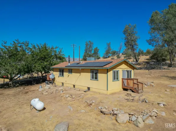 3511 Erskine Creek Rd, Lake Isabella, CA 93240