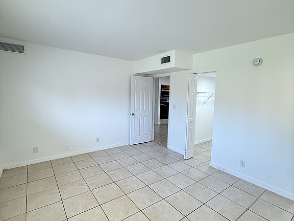 3rd image of 2912 NW 55th Ave APT 1D