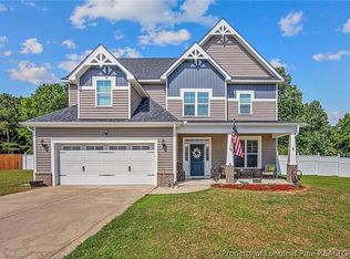 925 Pecan Grove Loop, Hope Mills, NC 28348