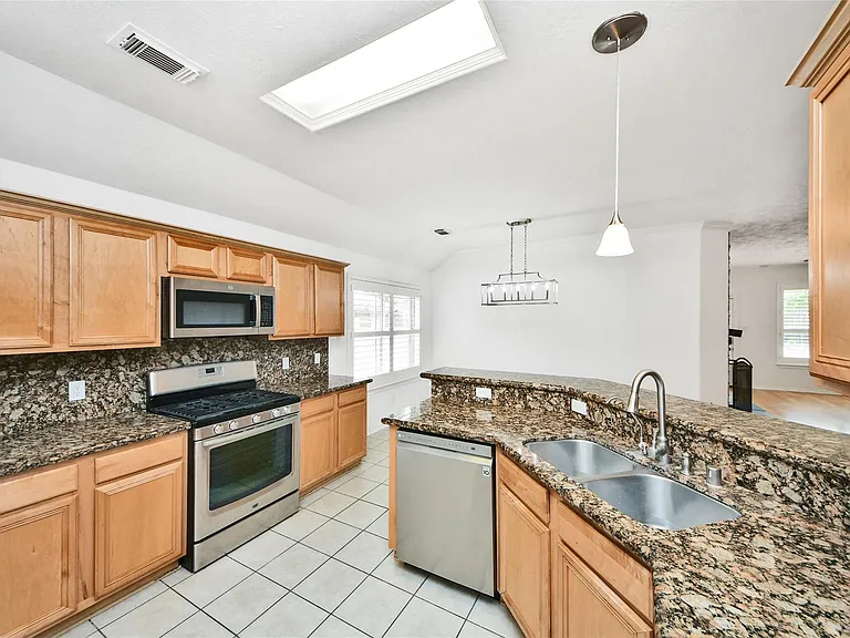 10 Delphinium Pl — Photo 13