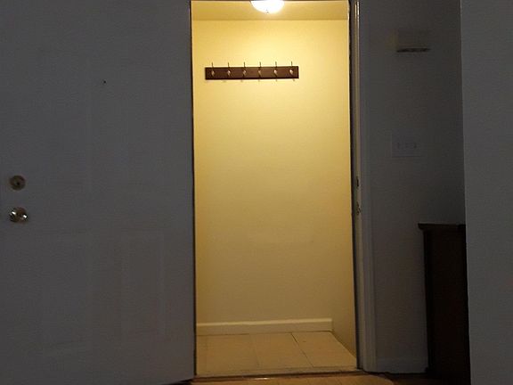 2nd image of 425-427 Pacific Ave #2