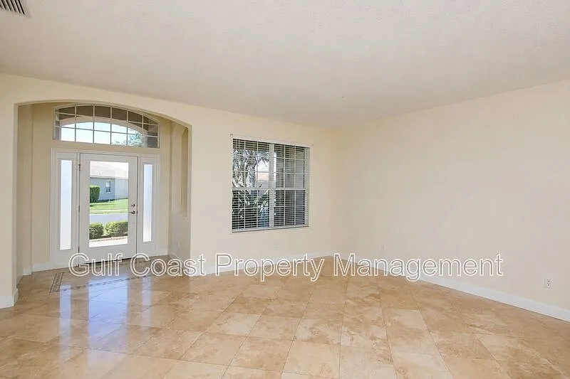River Place — Photo 4