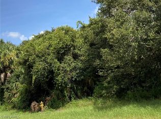 Greenwood Ave, Labelle, FL 33935