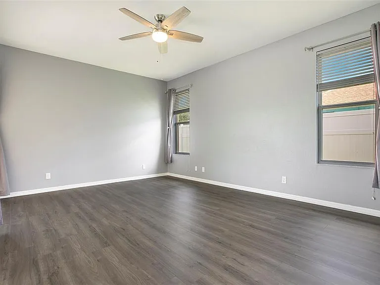 1858 Norvell Ave — Photo 43