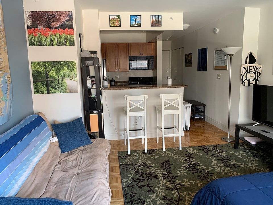 1st image of 1500 Lexington Ave APT 11C