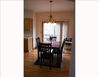 3rd image of 164 Bayberry Ln