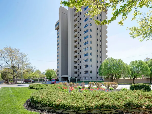 350 S John Q Hammons Parkway #8-B, Springfield, MO 65806