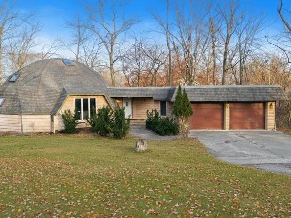 7108 Pueblo Dr, Delavan, IL 61734