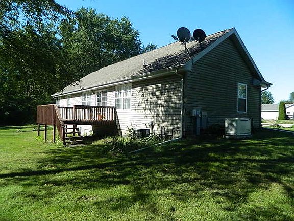 4th image of 121 Prairie Dr