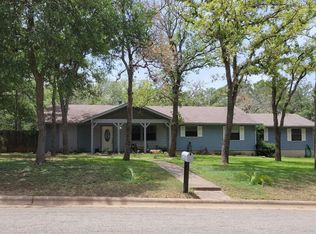 160 Live Oak Dr, Cedar Creek, TX 78612