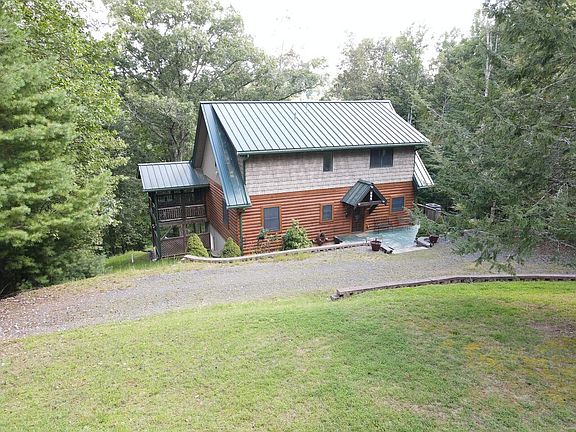3rd image of 996 Lumber Ln