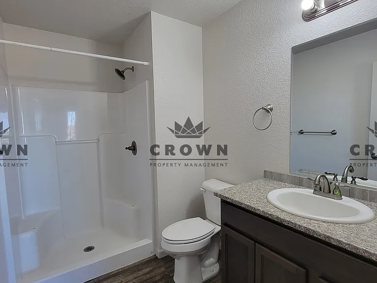 3533 Storey Blvd — Photo 7