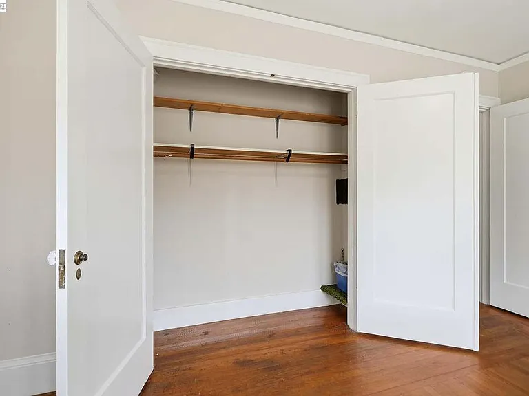 770 Grove Way — Photo 10