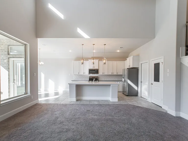 10054 Preserve Way — Photo 9