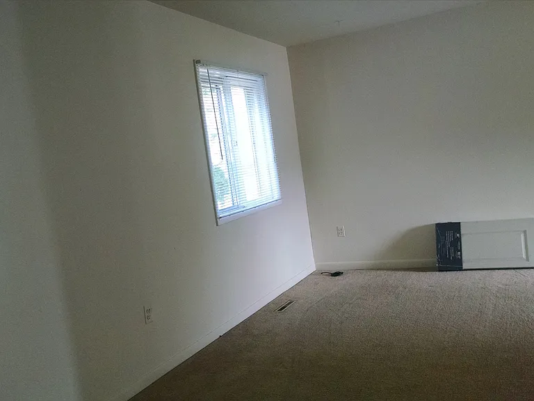 18 Wayside Ct — Photo 2