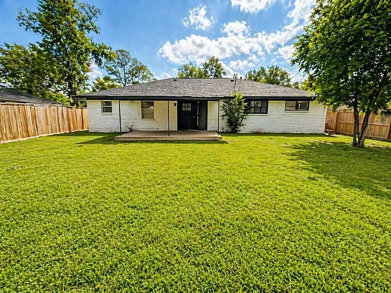 12318 Braewick Dr — Photo 21
