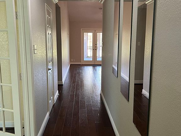 2nd image of 5023 Kingfisher Dr