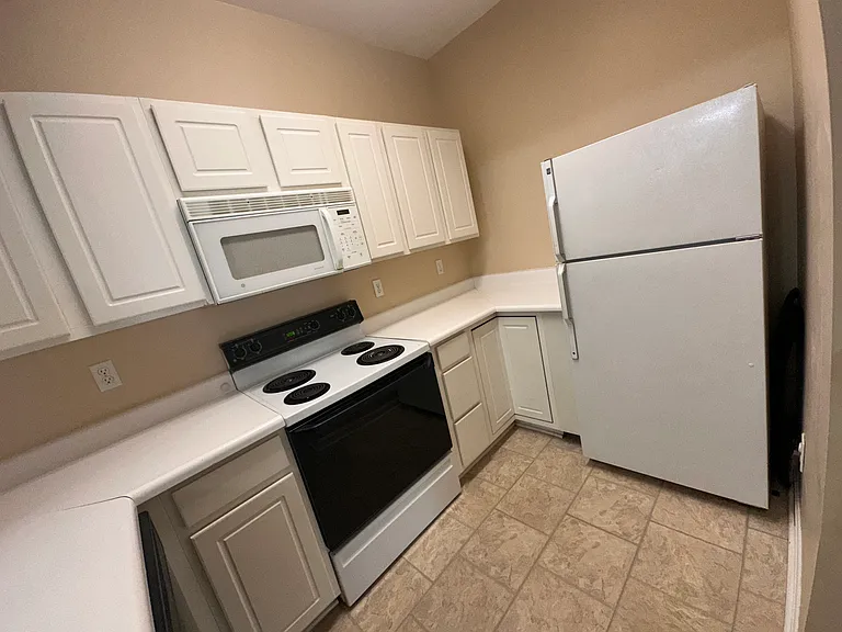 602 Moonglow Rd #103 — Photo 10
