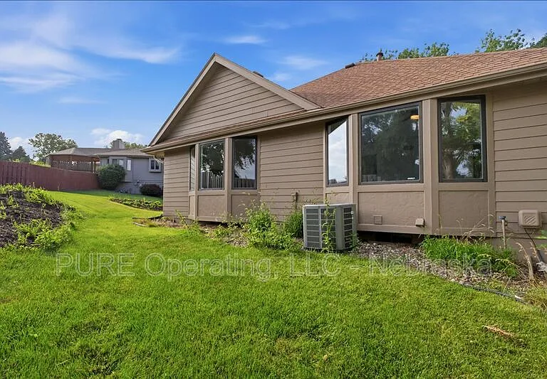 15527 Mason Cir — Photo 39