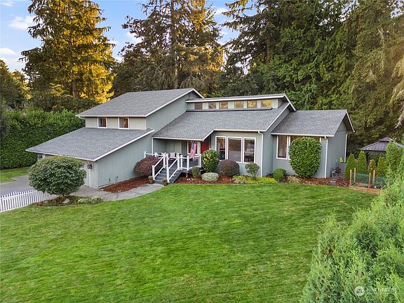 2nd image of 20311 Marine View Drive SW