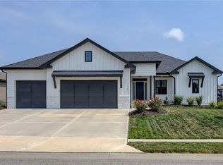 1101 SW Conch Cir, Blue Springs, MO 64064