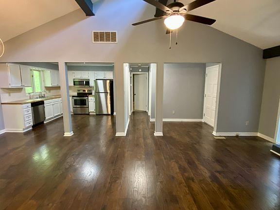 5th image of 3827 Cavalier Dr