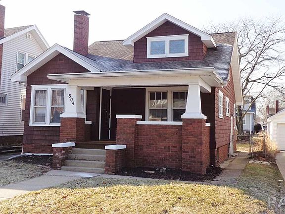 3rd image of 804 W Meadows Pl