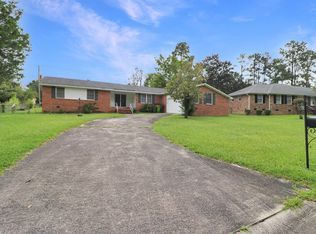 2821 Cliffside Cir, Columbia, SC 29209