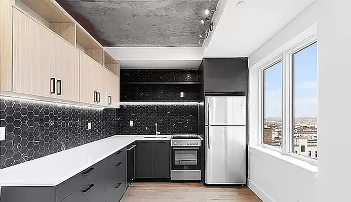 Rented by ERNY LLC | media 21